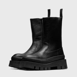 Copenhagen Studios Vitello Black Platform Boots